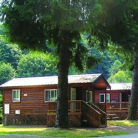 Thunderbird Rv & Camping Resort Monroe Bagian luar foto