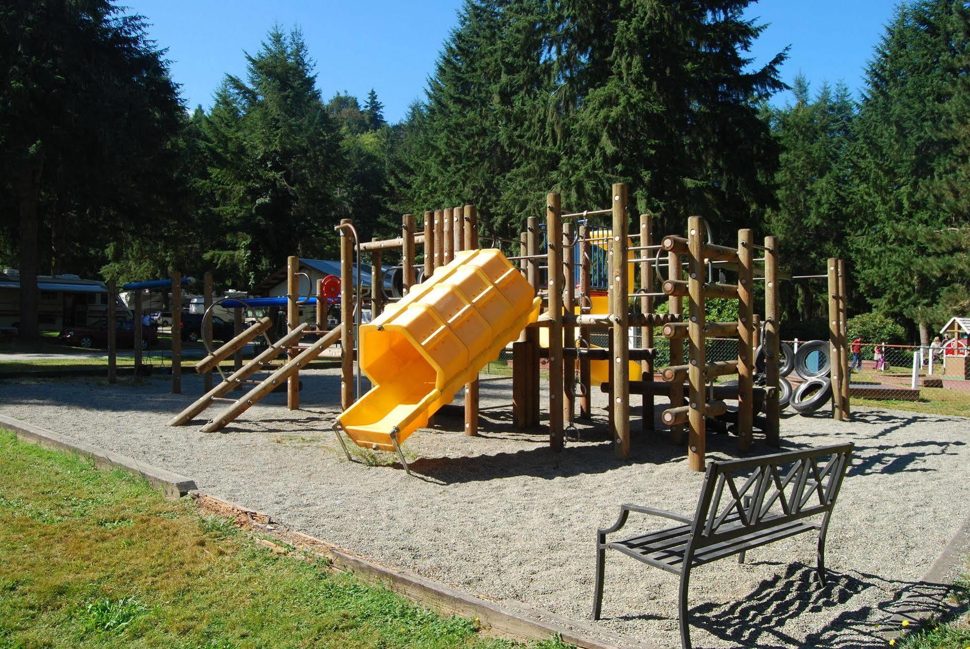 Thunderbird Rv & Camping Resort Monroe Bagian luar foto